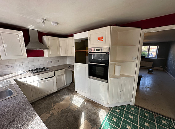 Complete kitchen renovation in a Central London house