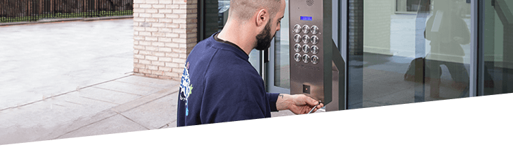 commercial locksmith in London